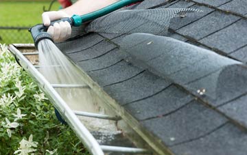 Isle Of Dogs gutter cleaning costs